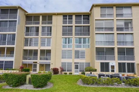 3607 Lake Bayshore Drive Bradenton FL 34205