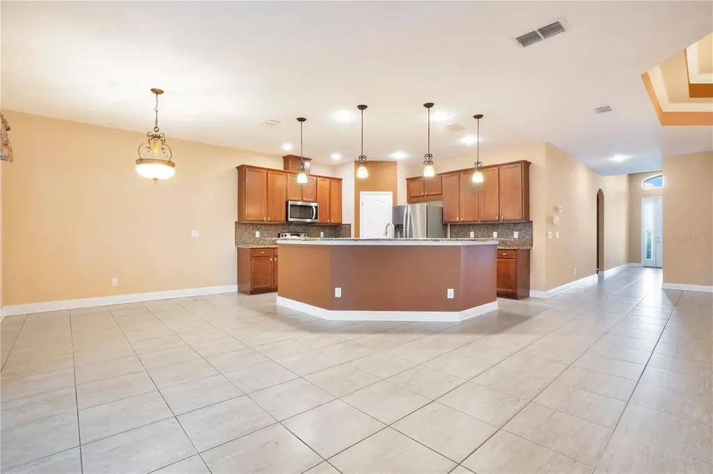 2210 Valterra Vista Way Valrico FL 33594