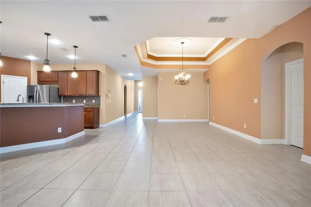 2210 Valterra Vista Way Valrico FL 33594