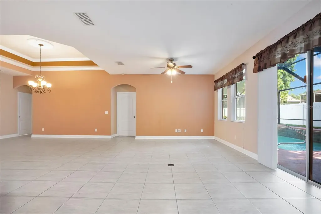 2210 Valterra Vista Way Valrico FL 33594