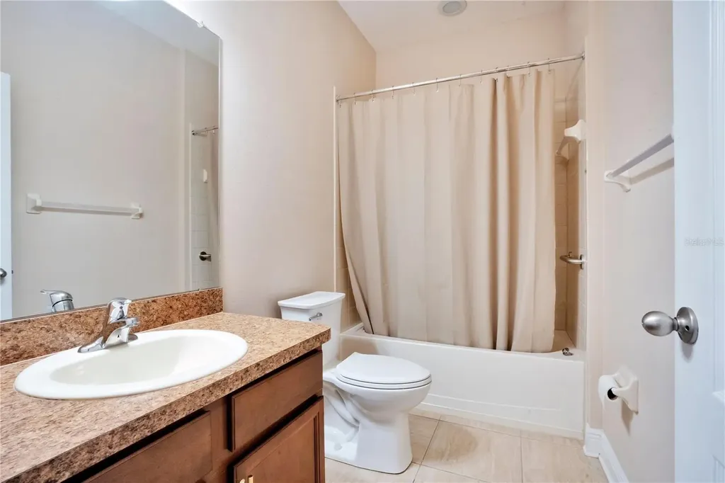 2210 Valterra Vista Way Valrico FL 33594