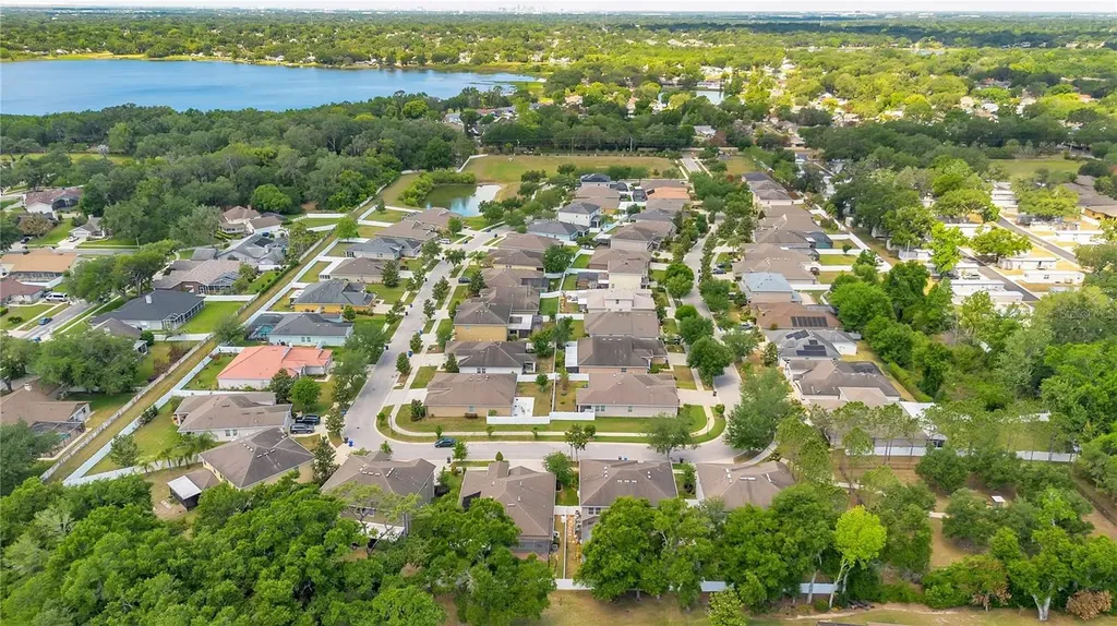 2210 Valterra Vista Way Valrico FL 33594