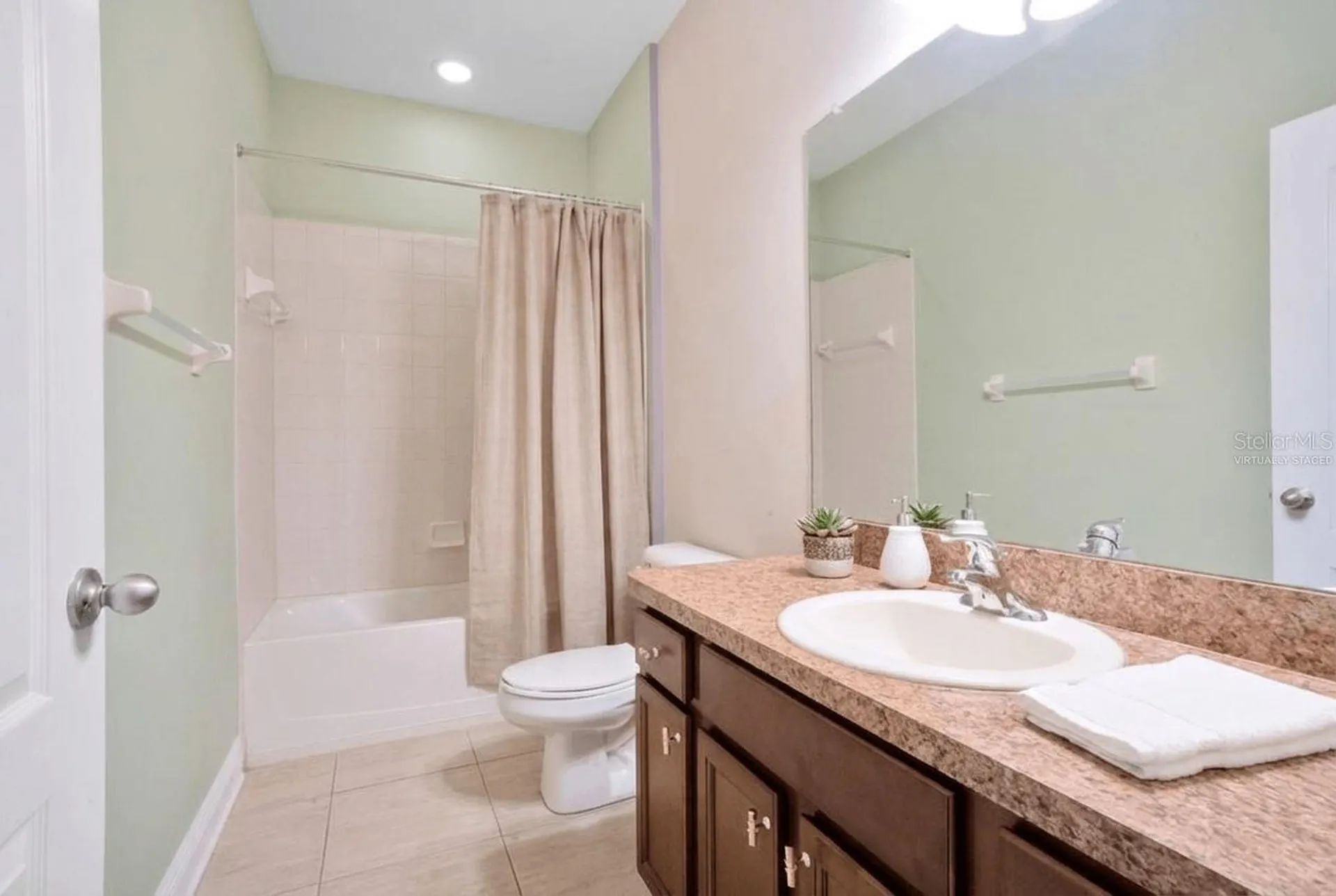 2210 Valterra Vista Way Valrico FL 33594