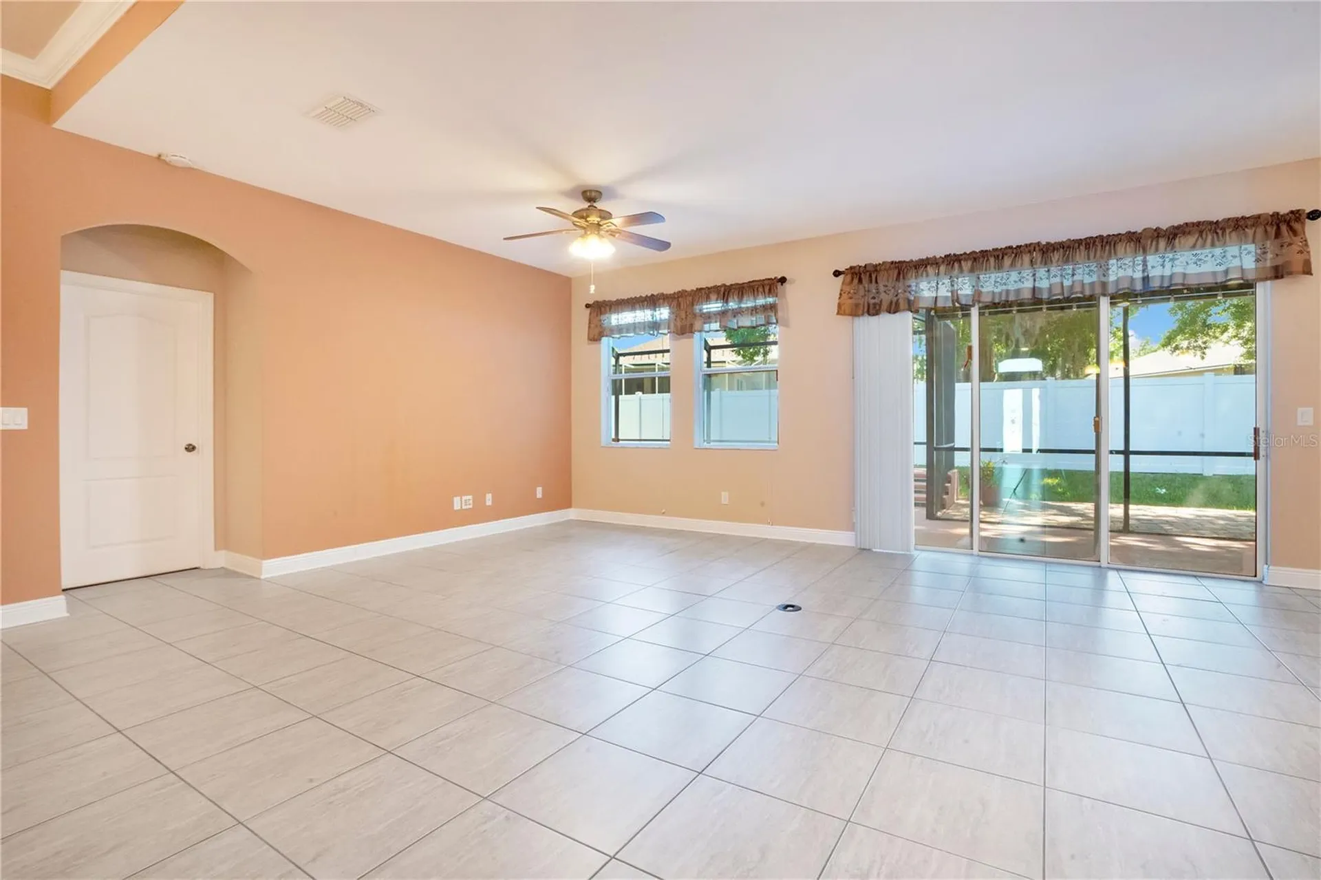 2210 Valterra Vista Way Valrico FL 33594