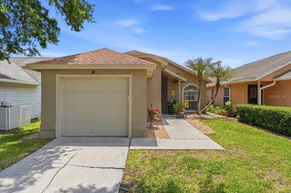 2063 Windward Pass Lakeland FL 33813