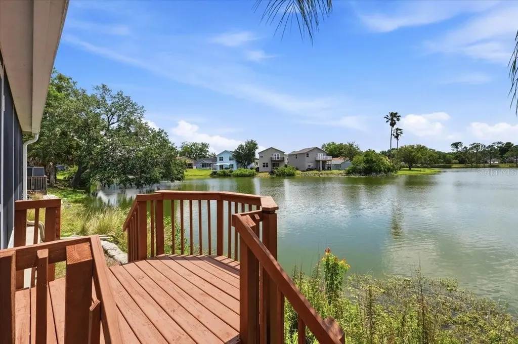 2063 Windward Pass Lakeland FL 33813