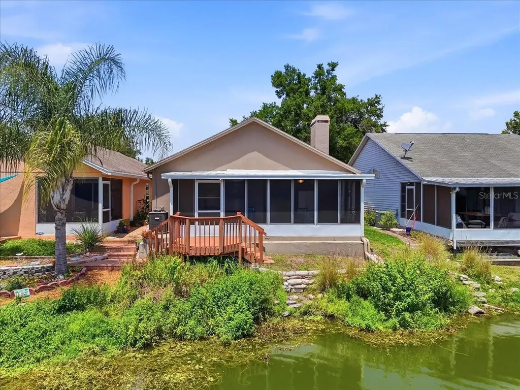 2063 Windward Pass Lakeland FL 33813