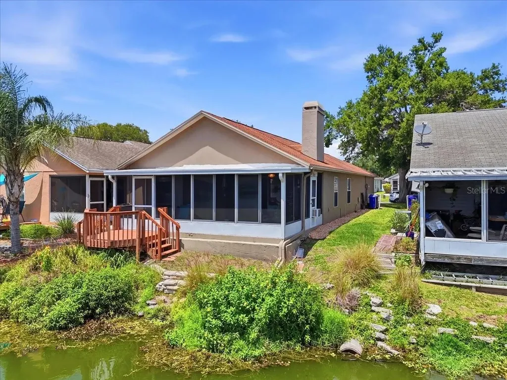 2063 Windward Pass Lakeland FL 33813