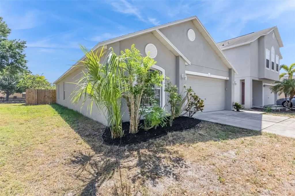 910 Brenton Leaf Drive Ruskin FL 33570