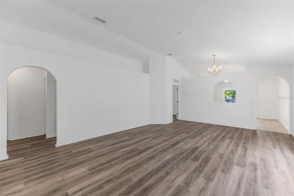 910 Brenton Leaf Drive Ruskin FL 33570