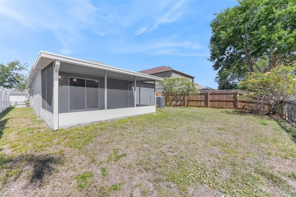 910 Brenton Leaf Drive Ruskin FL 33570