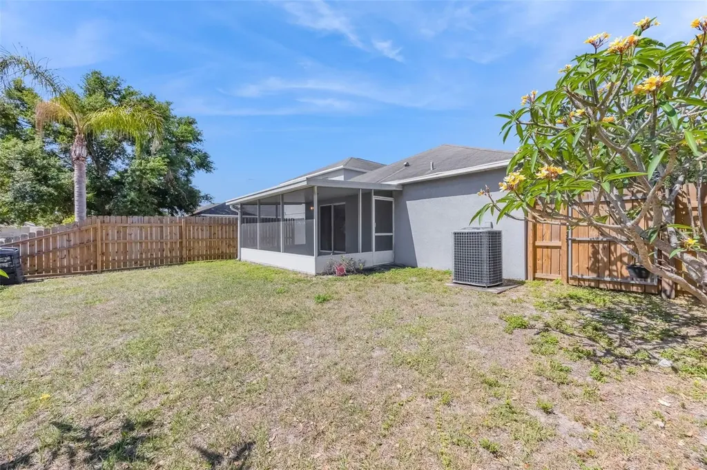 910 Brenton Leaf Drive Ruskin FL 33570