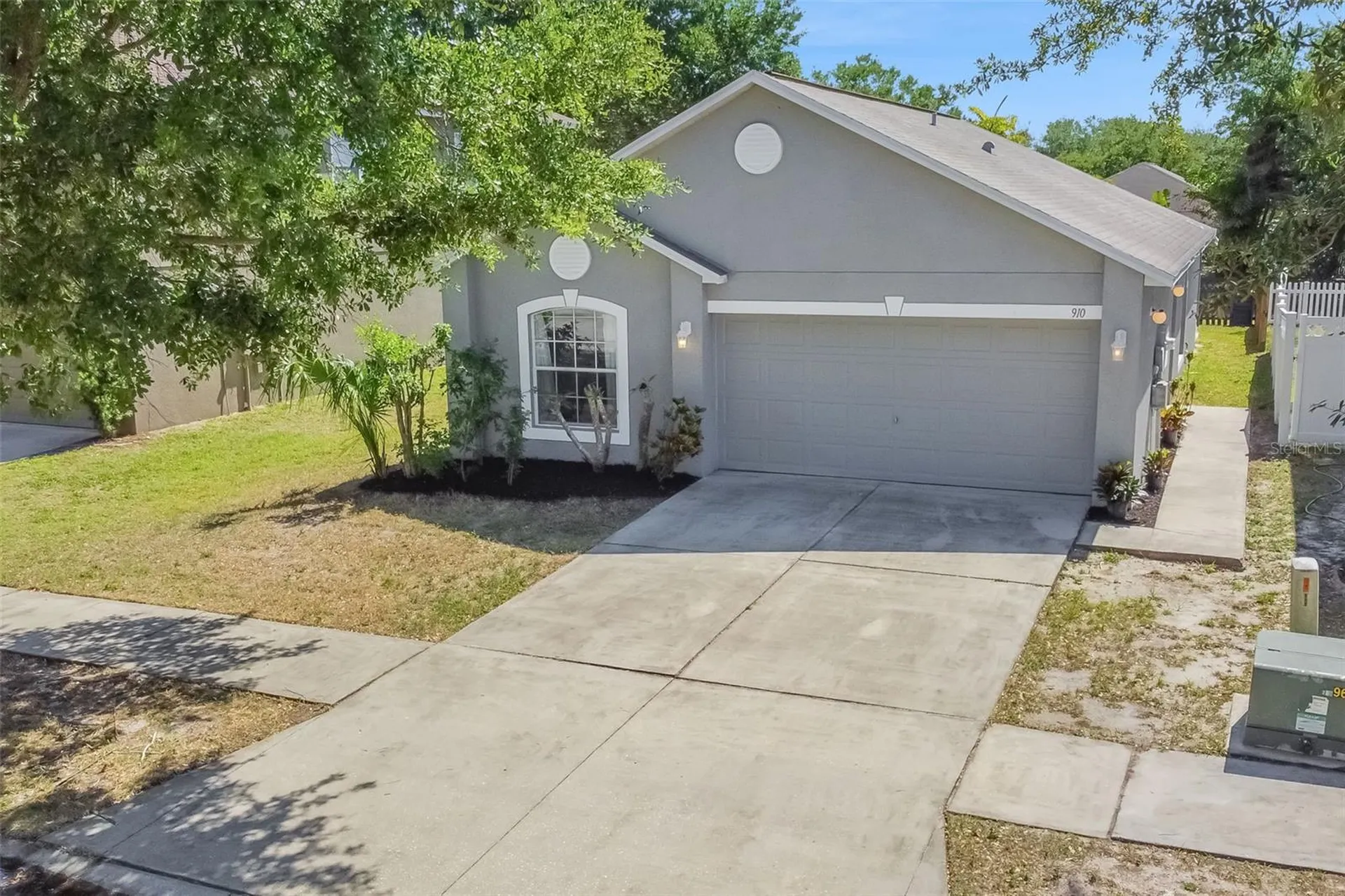 910 Brenton Leaf Drive Ruskin FL 33570