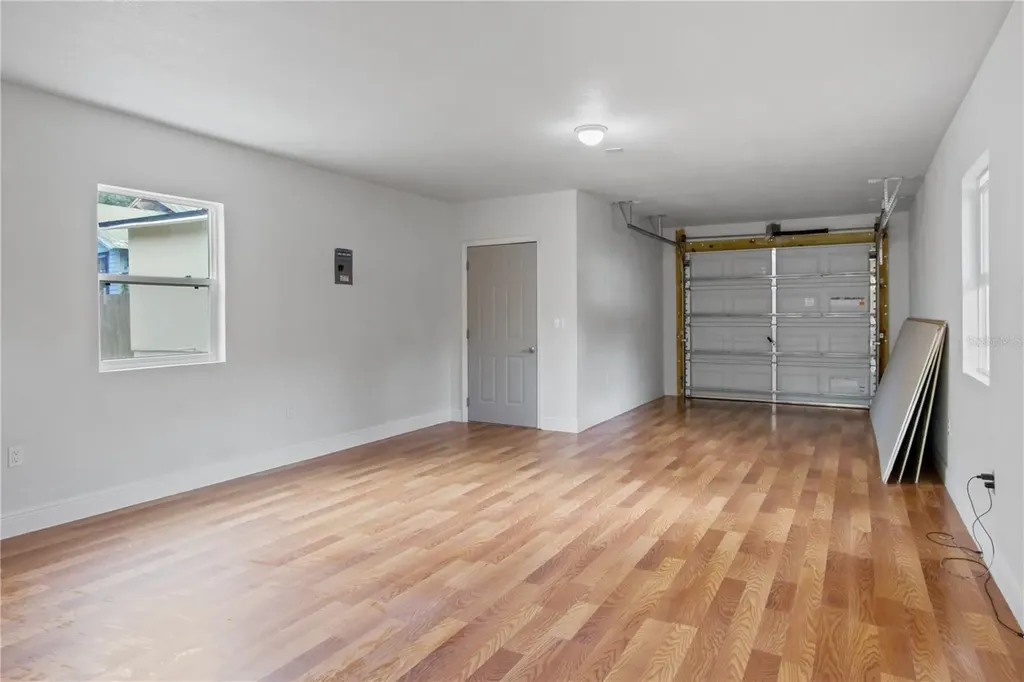 8514 N Mitchell Avenue Tampa FL 33604