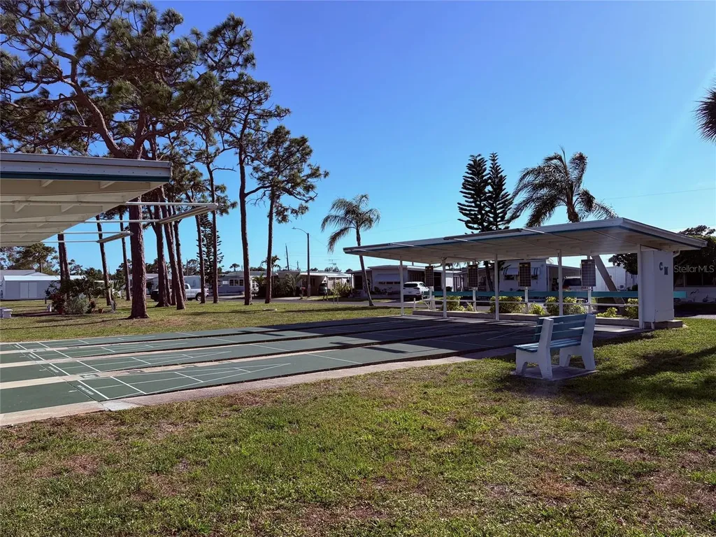 218 Outer Drive W Venice FL 34285