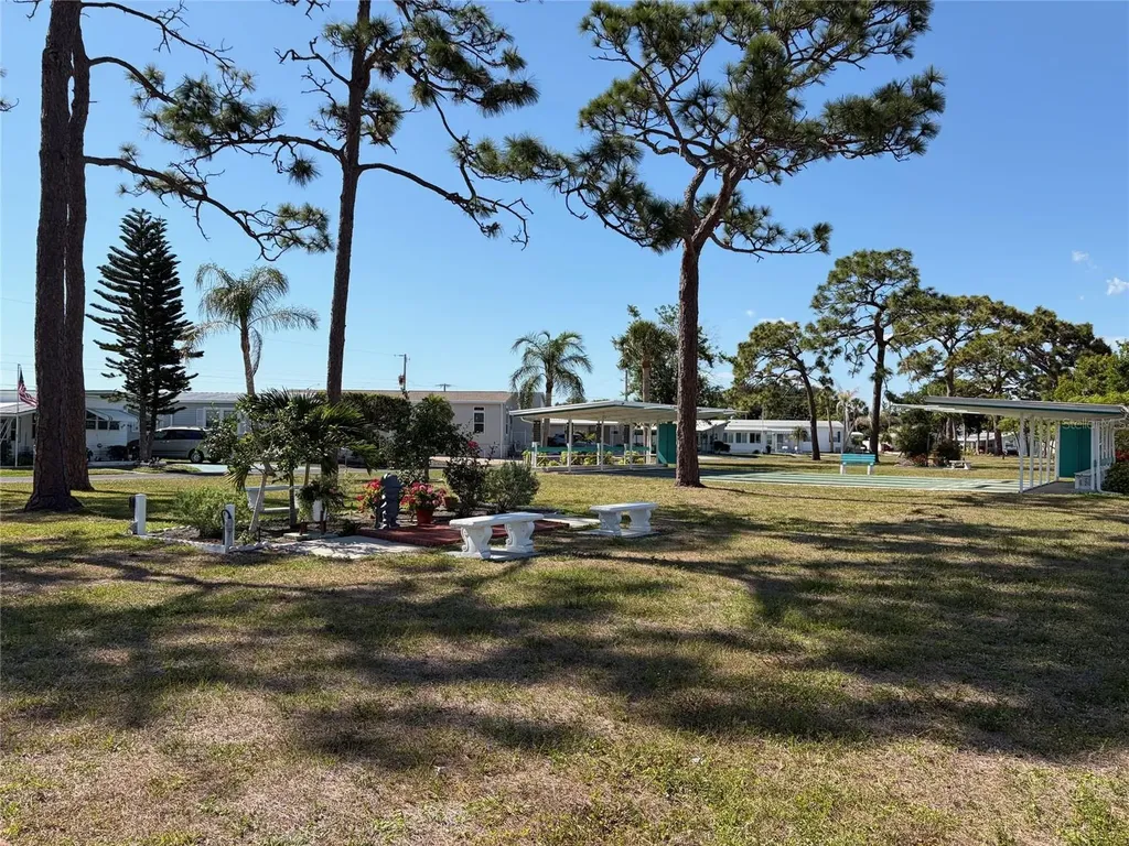 218 Outer Drive W Venice FL 34285