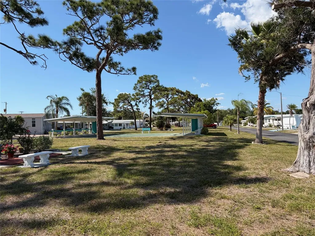 218 Outer Drive W Venice FL 34285