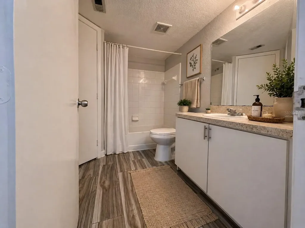 2210 Grand Cayman Court Kissimmee FL 34741