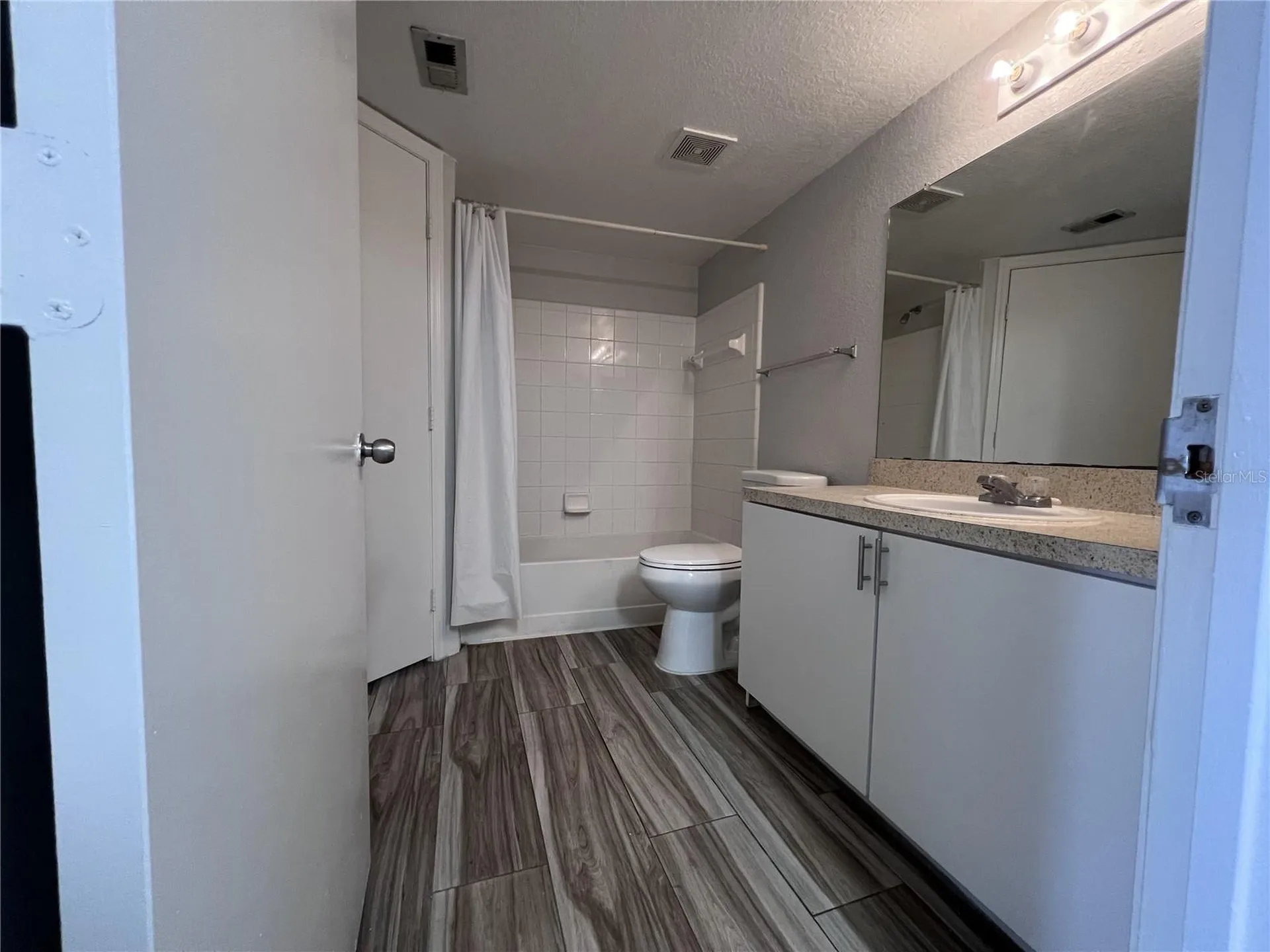 2210 Grand Cayman Court Kissimmee FL 34741