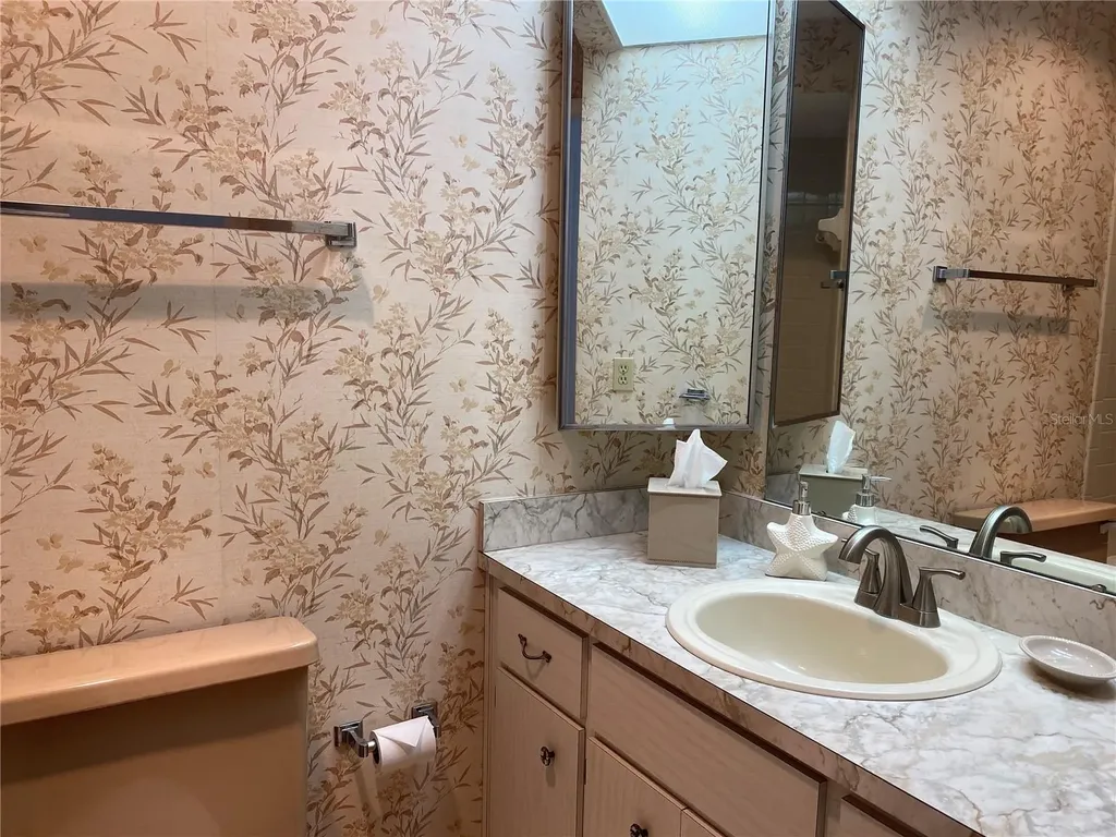 4377 Tahitian Gardens Circle Holiday FL 34691