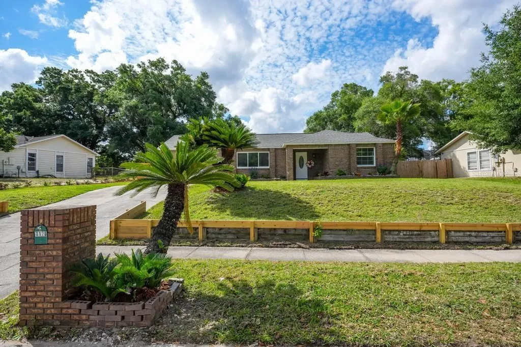 7126 Crooked Lake Trail Orlando FL 32818