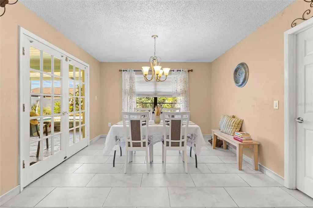 6609 Mauna Loa Boulevard Sarasota FL 34241