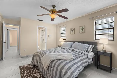 6609 Mauna Loa Boulevard Sarasota FL 34241