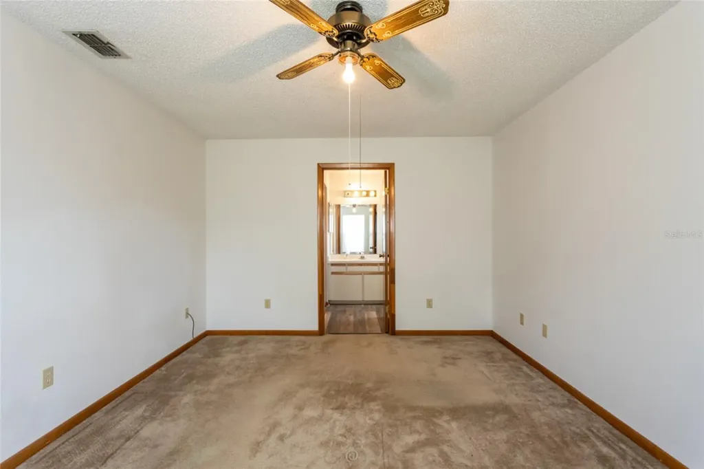 2940 Courtland Boulevard Deltona FL 32738