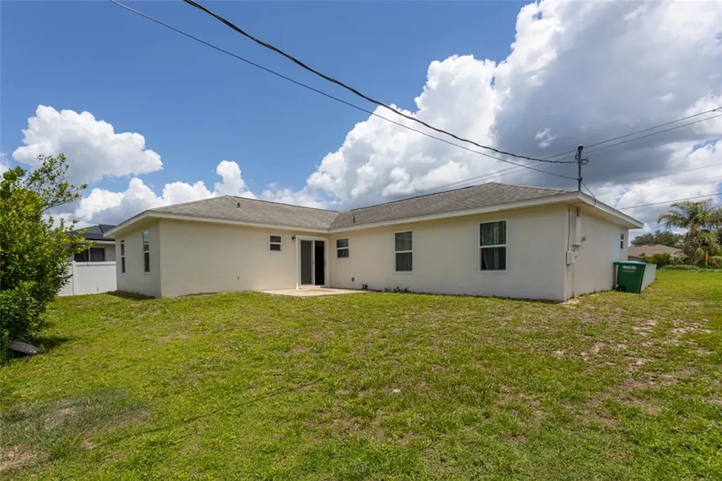 2940 Courtland Boulevard Deltona FL 32738