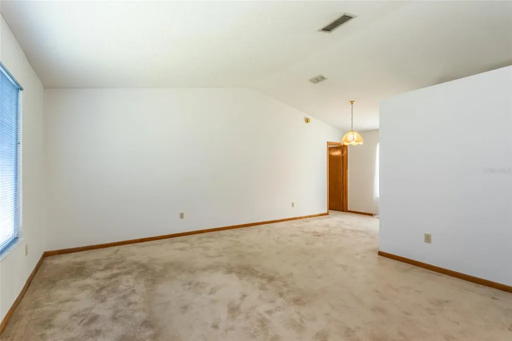 2940 Courtland Boulevard Deltona FL 32738