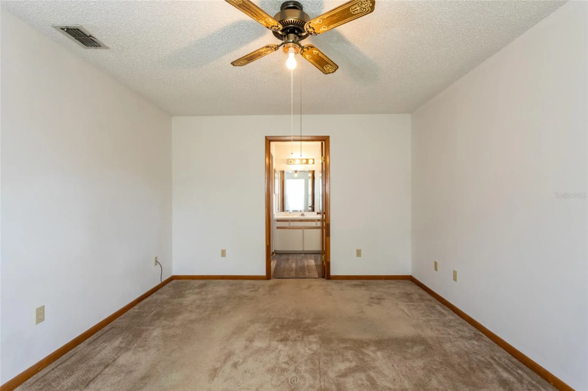 2940 Courtland Boulevard Deltona FL 32738