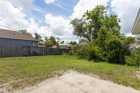 2940 Courtland Boulevard Deltona FL 32738