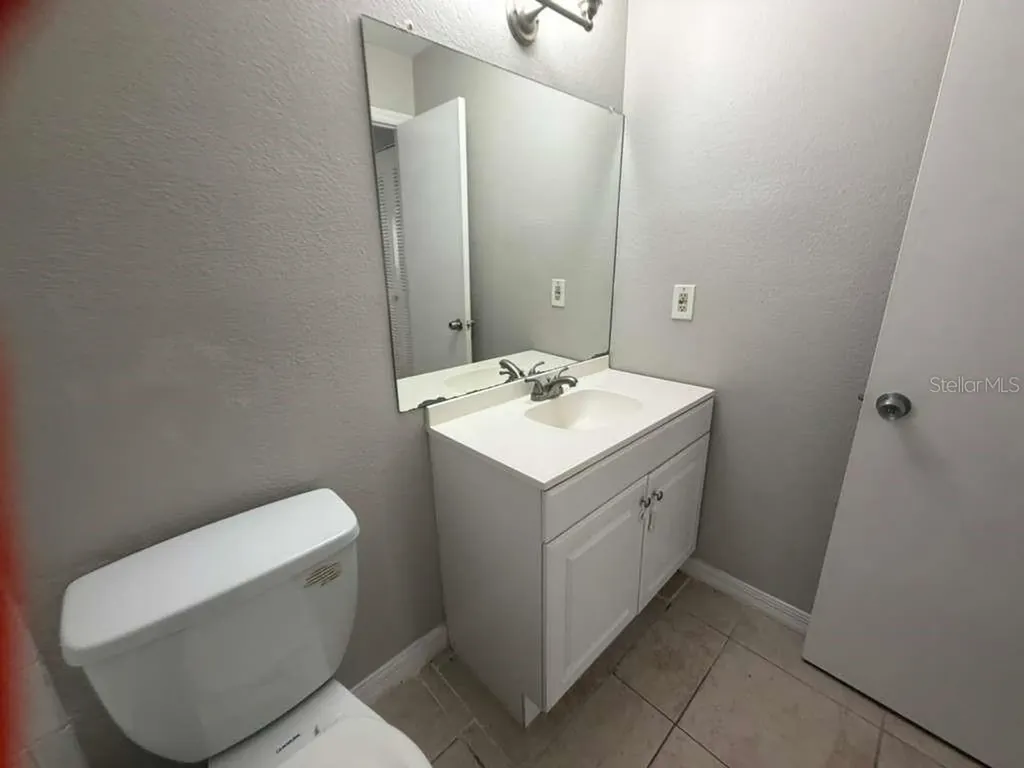 1087 S Hiawassee Road Orlando FL 32835