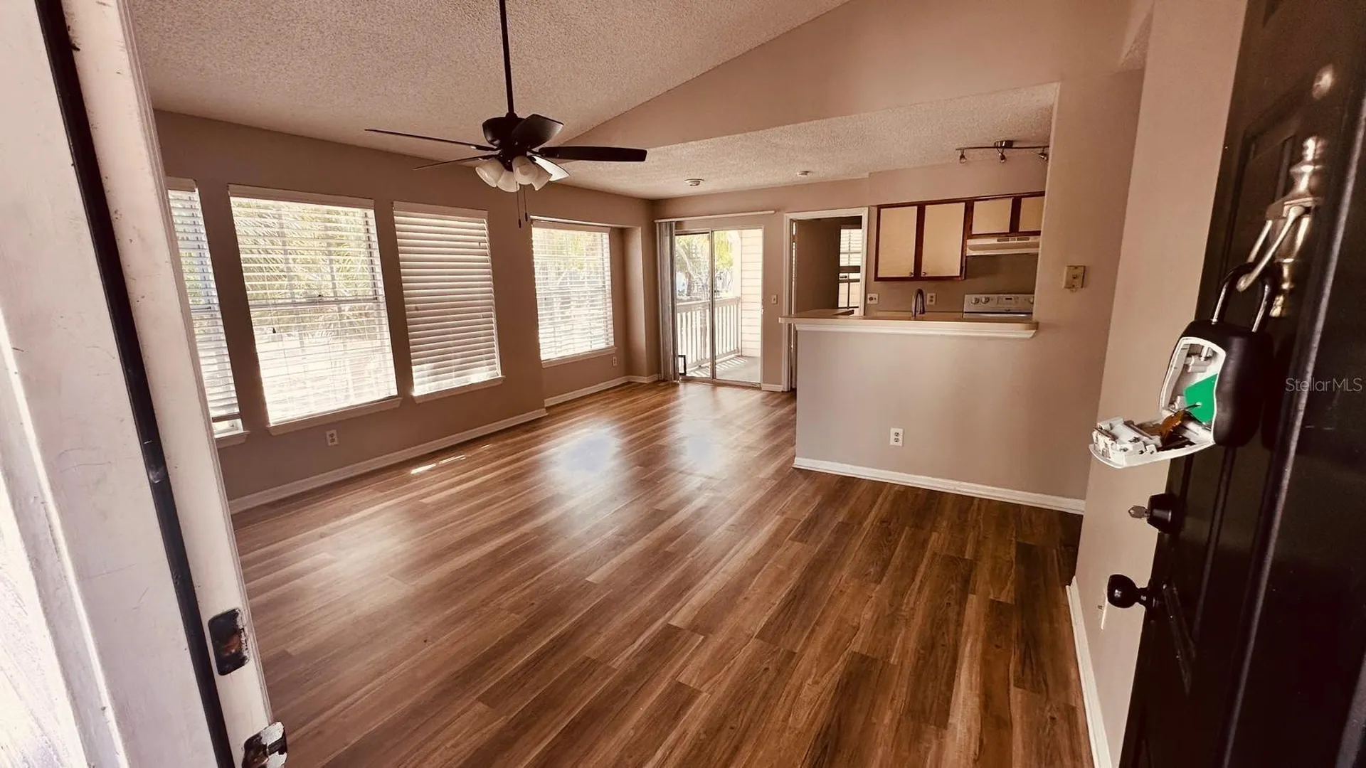1087 S Hiawassee Road Orlando FL 32835