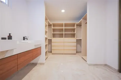 550 Avenue De La Constitucion San Juan PR 00901