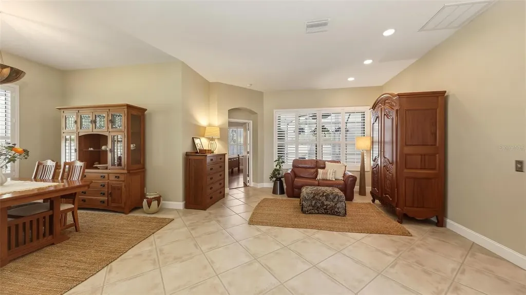 5030 W 44th Street Bradenton FL 34210