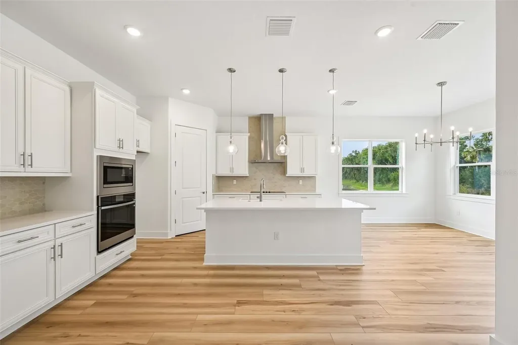 8213 Golden Beach Court Parrish FL 34219
