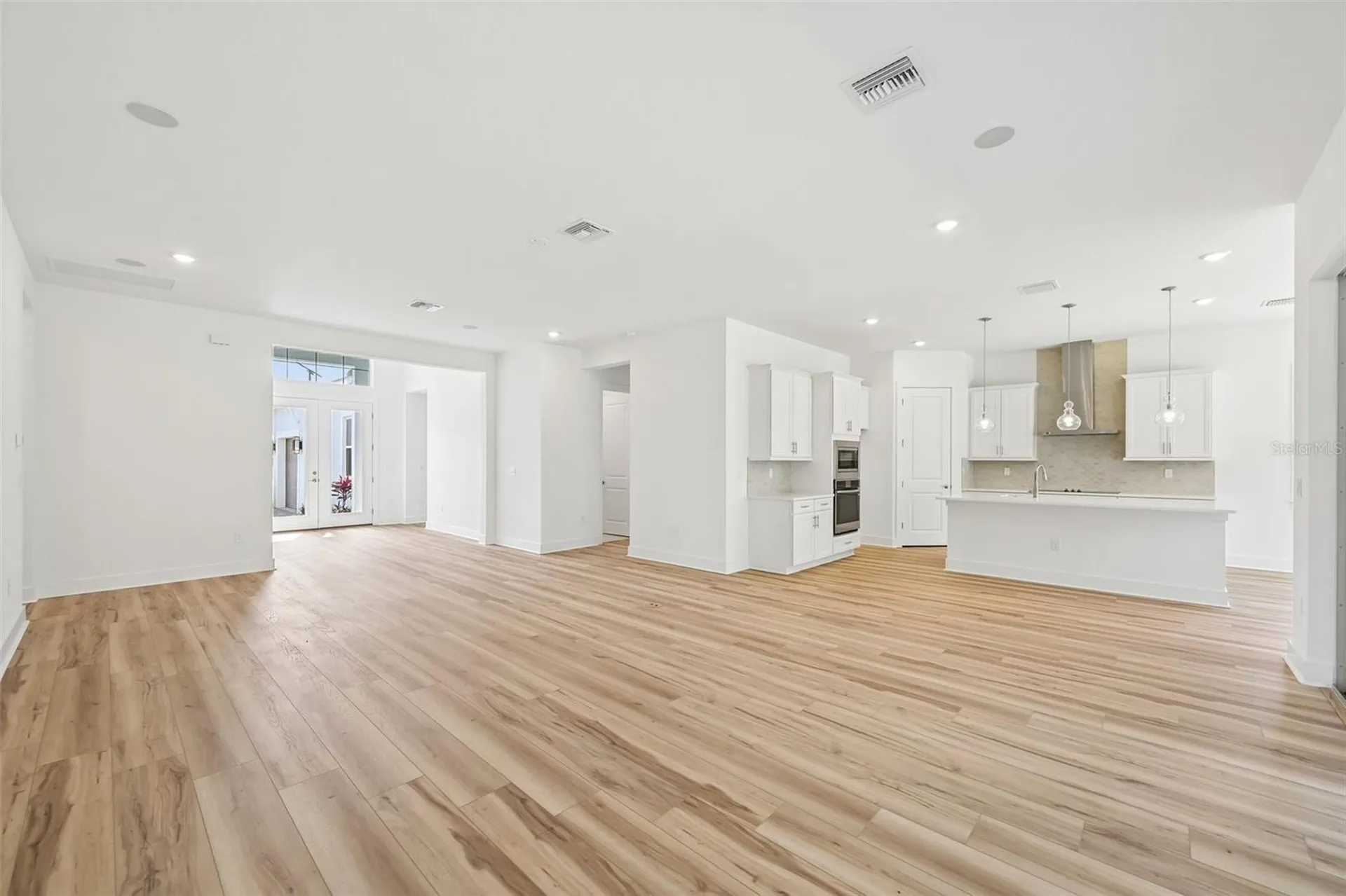 8213 Golden Beach Court Parrish FL 34219