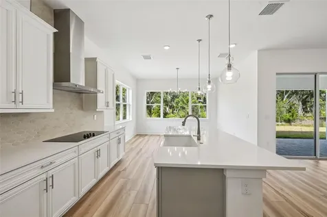 8213 Golden Beach Court Parrish FL 34219