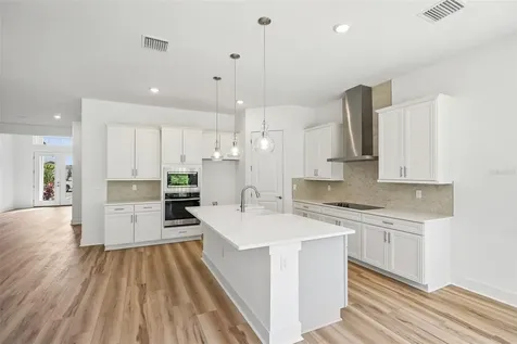 8213 Golden Beach Court Parrish FL 34219