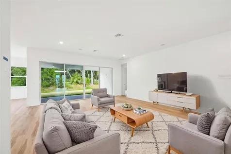 8213 Golden Beach Court Parrish FL 34219