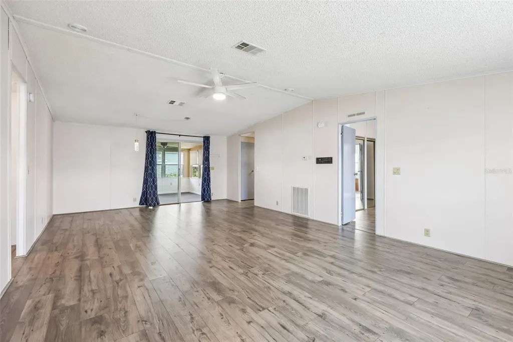550 Saint Johns Road Tavares FL 32778