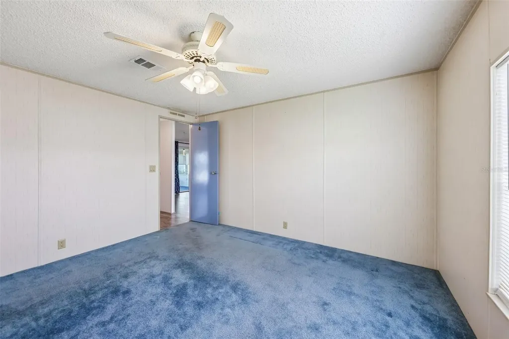 550 Saint Johns Road Tavares FL 32778