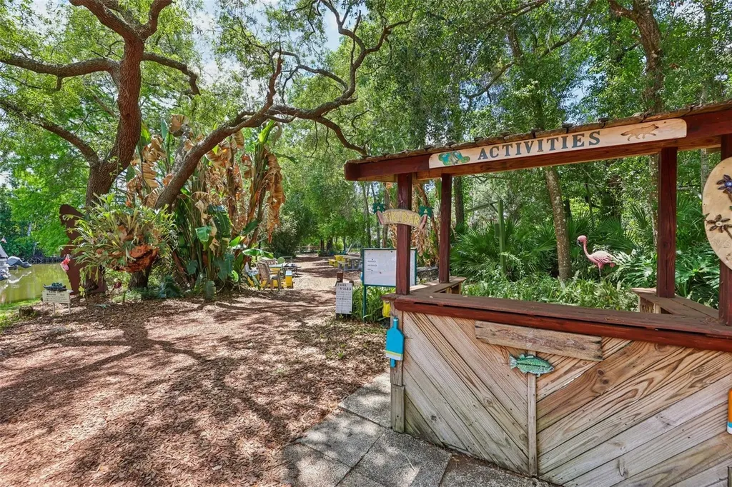 550 Saint Johns Road Tavares FL 32778