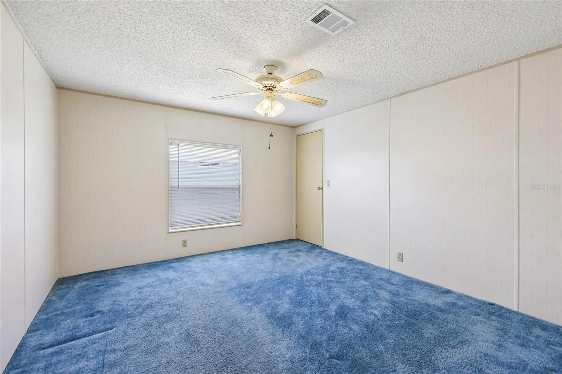 550 Saint Johns Road Tavares FL 32778