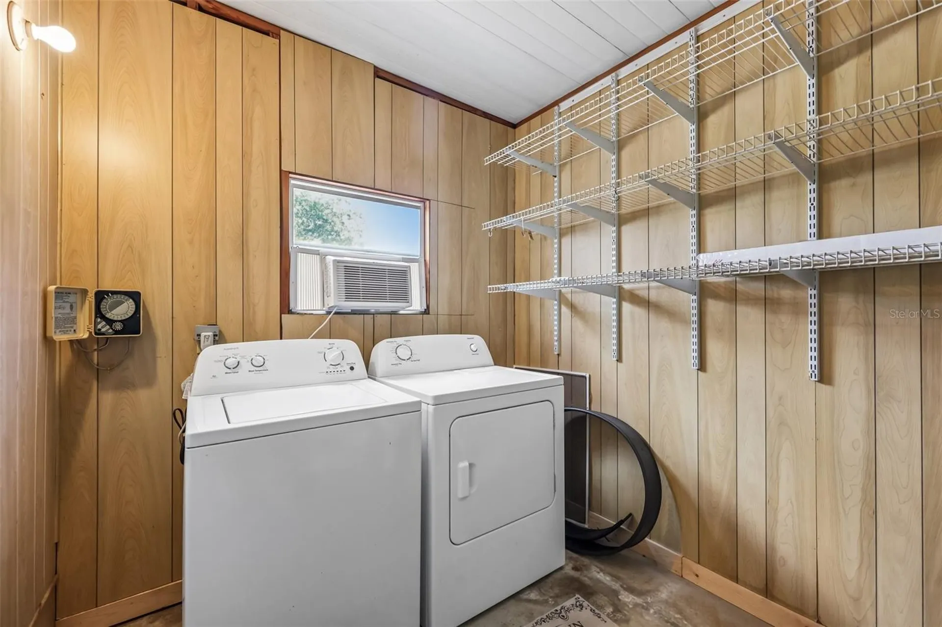 550 Saint Johns Road Tavares FL 32778