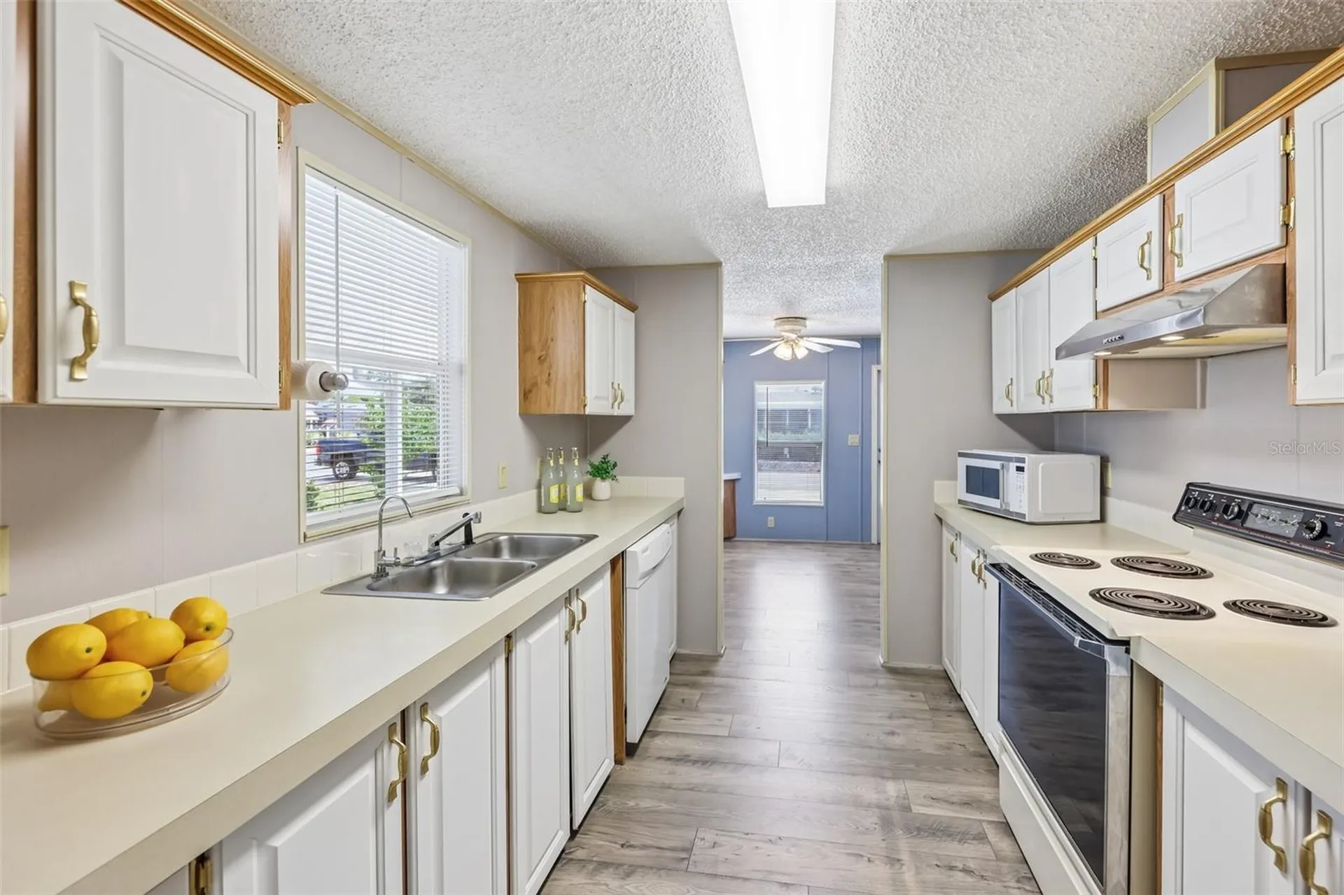 550 Saint Johns Road Tavares FL 32778