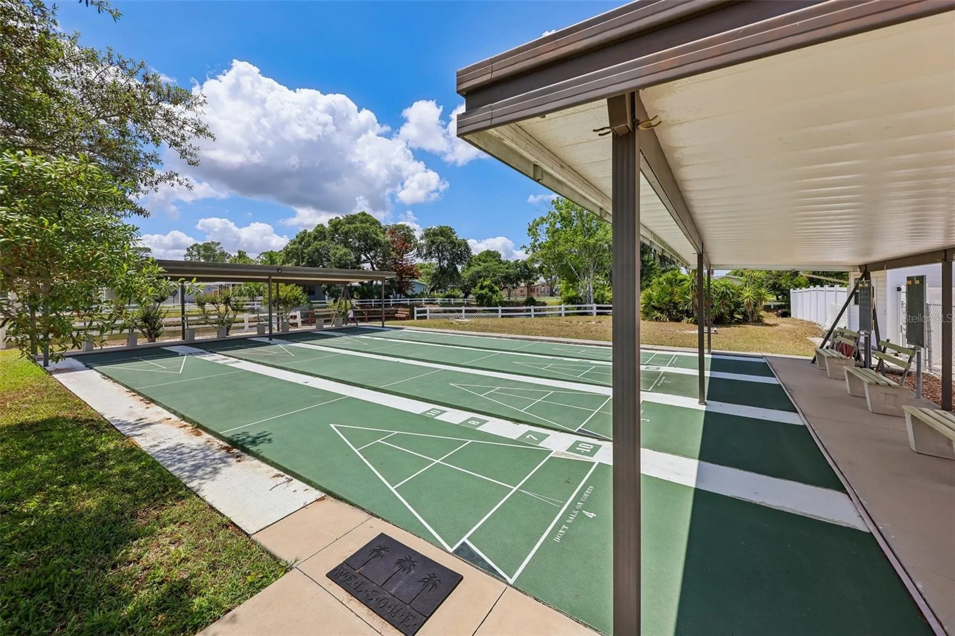 550 Saint Johns Road Tavares FL 32778