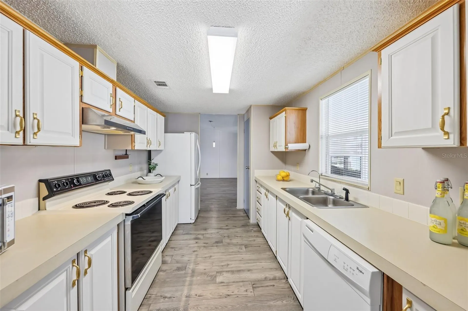 550 Saint Johns Road Tavares FL 32778