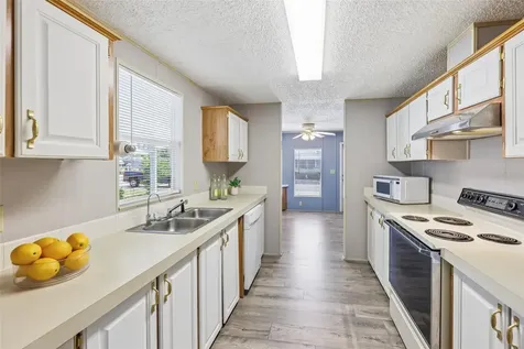 550 Saint Johns Road Tavares FL 32778
